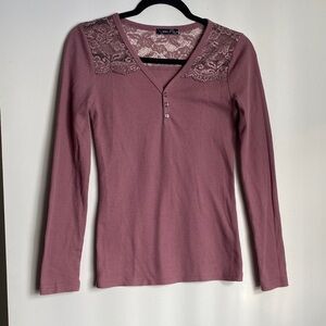 Lace Detail V-Neck Long Sleeve Top - Mauve
